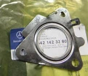 MERCEDES-BENZ A6421423280